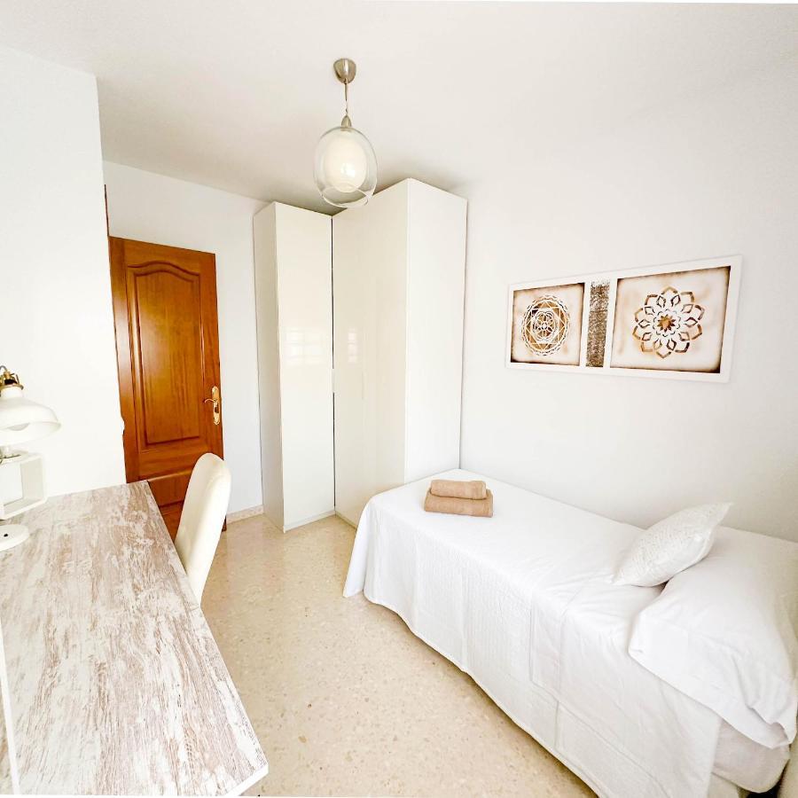 Apartament Catalina - Close To The Beach Эстепона Экстерьер фото