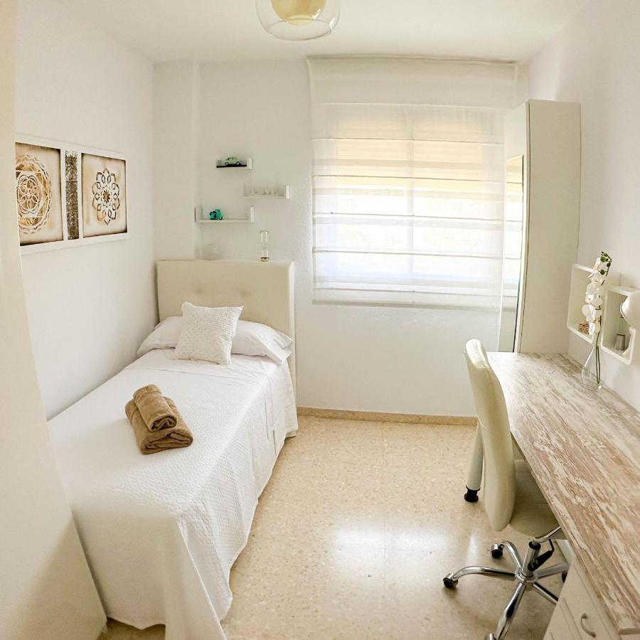 Apartament Catalina - Close To The Beach Эстепона Экстерьер фото
